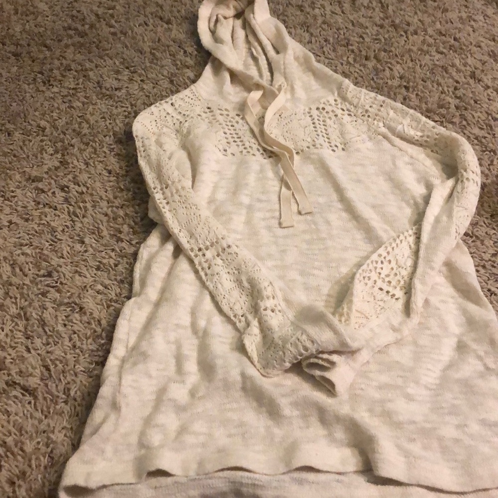 Used O’Neill sweatshirt in great condition size xs
